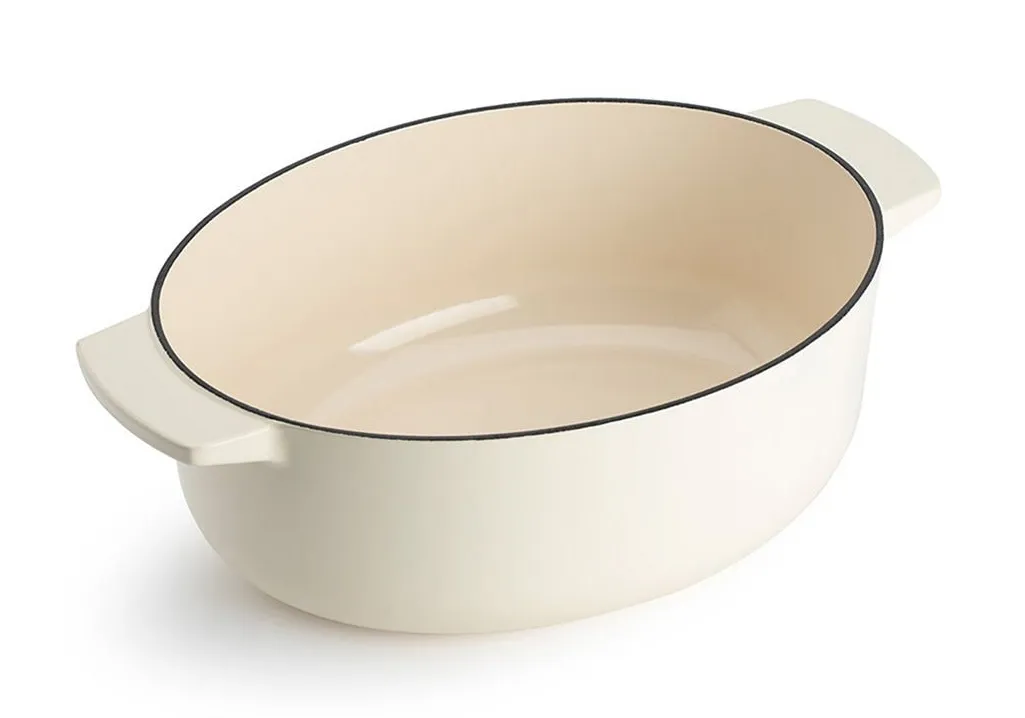 KitchenAid oval gjutj&auml;rnsugnsform med lock, 30 centimeter, kr&auml;m