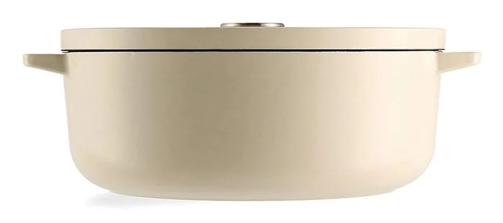 KitchenAid oval gjutj&auml;rnsugnsform med lock, 30 centimeter, kr&auml;m