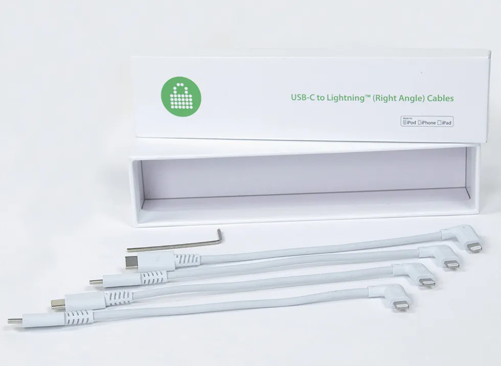 Lockncharge USB-C to Lightning Cable with Right Angle (0.215m, Set of 4)