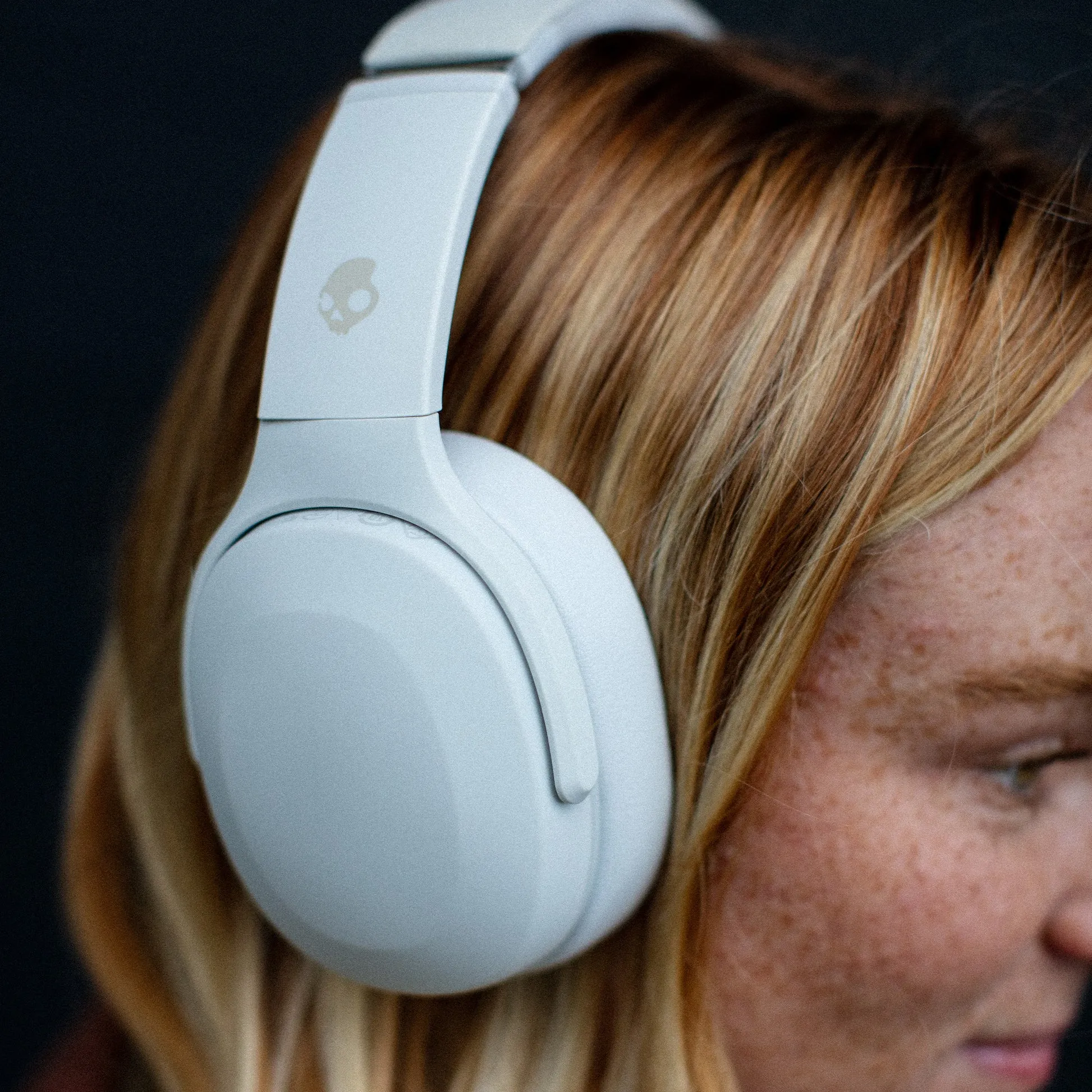 Skullcandy Crusher Evo Wireless Over-ear Headphones, Bone