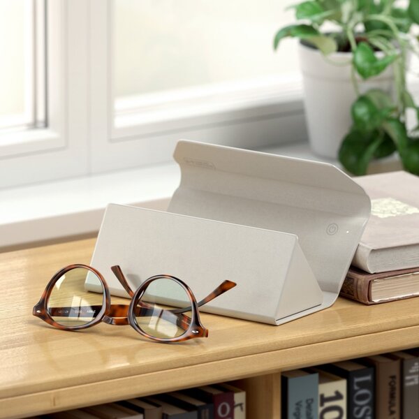Satechi FindAll glas&ouml;gonfodral i vegansk l&auml;der - tracker, Sand