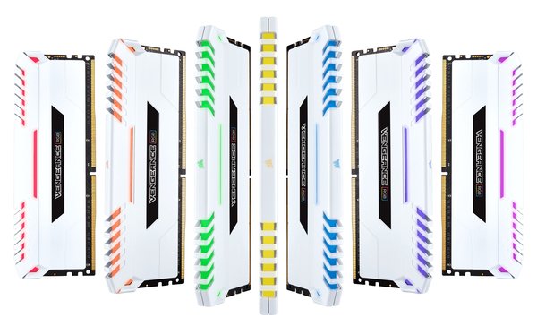 Corsair Vengeance RGB 16 Gt (2 x 8 Gt) DDR4 3000 MHz, CL16 -muisti, Valkoinen