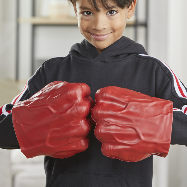 Avengers Captain America NWO, Red Hulk Smash Fists