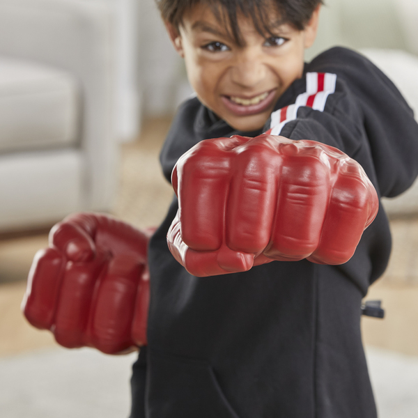 Avengers Captain America NWO, Red Hulk Smash Fists