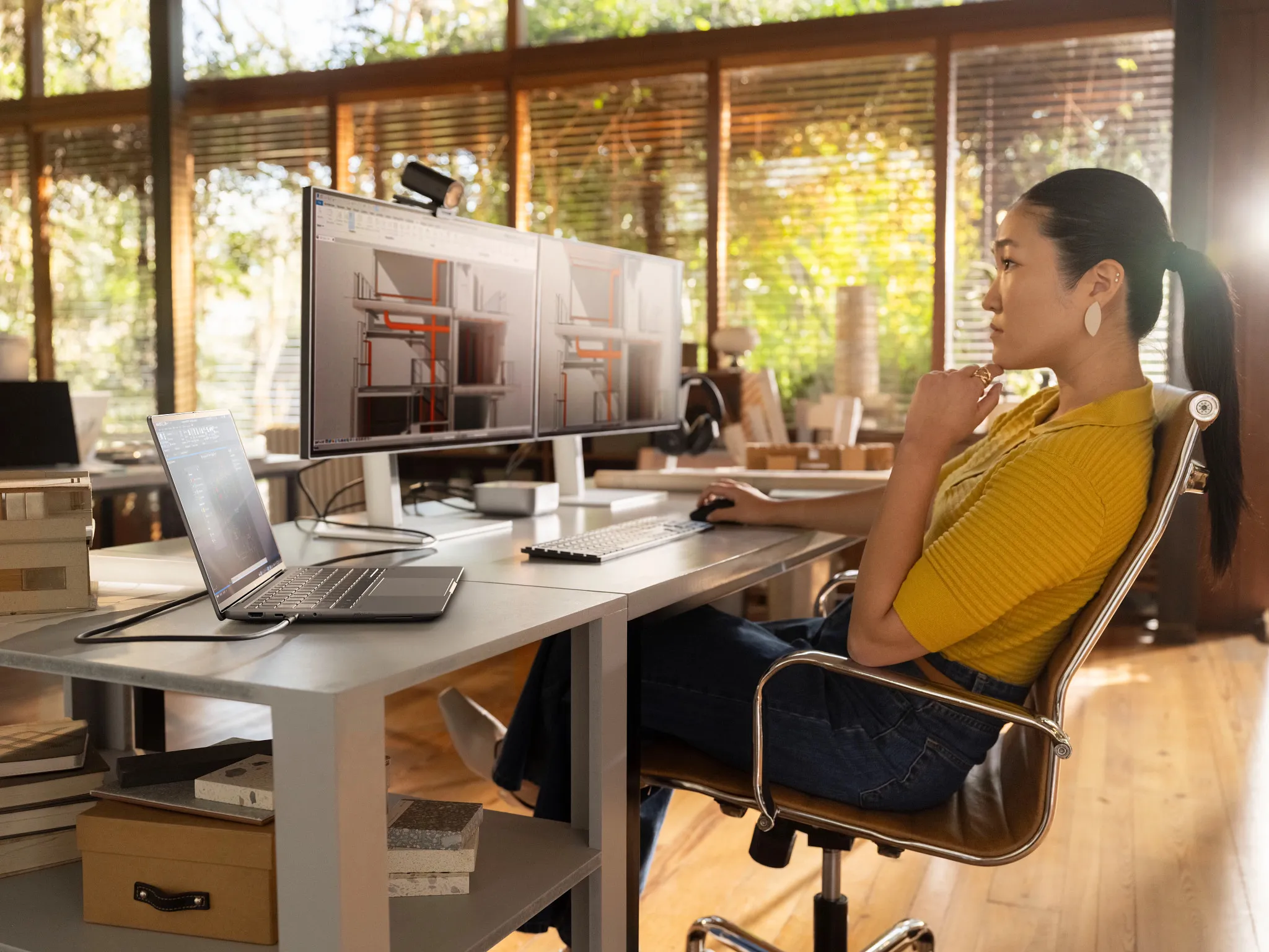 HP ZBook Ultra G1a 14&quot; Ryzen AI Max+ PRO 395, 64 Gt, 2 Tt, Radeon 8060S, Win 11 Pro -kannettava, hopea