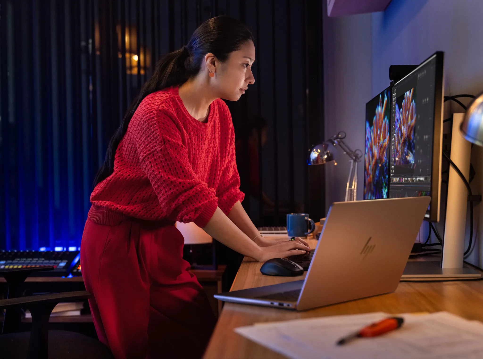 HP ZBook Ultra G1a 14&quot; Ryzen AI Max+ PRO 395, 64 Gt, 2 Tt, Radeon 8060S, Win 11 Pro -kannettava, hopea