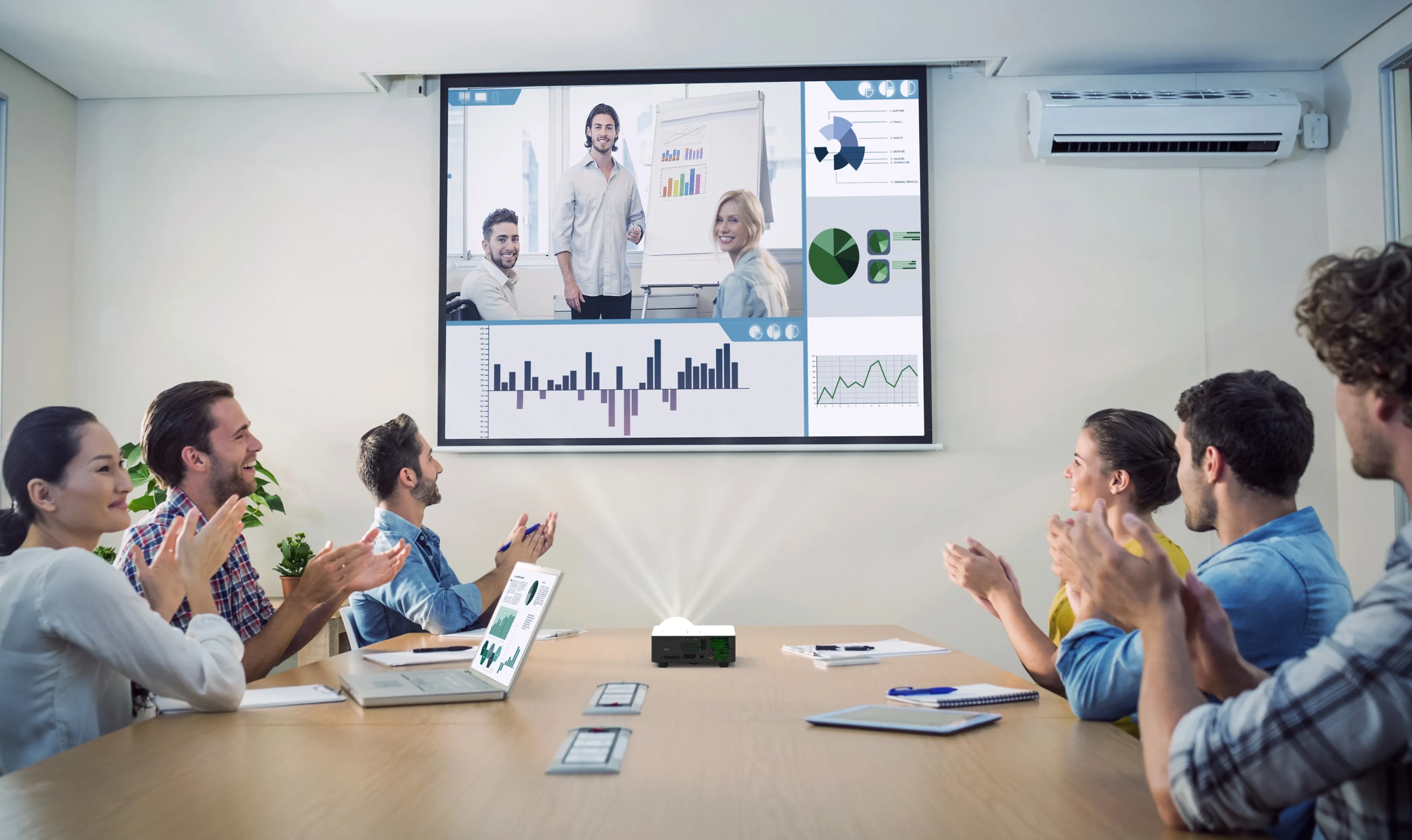 Optoma ML1050ST+ Short Throw DLP WXGA 1000 ANSI lm portabel LED-projektor, svart, vit