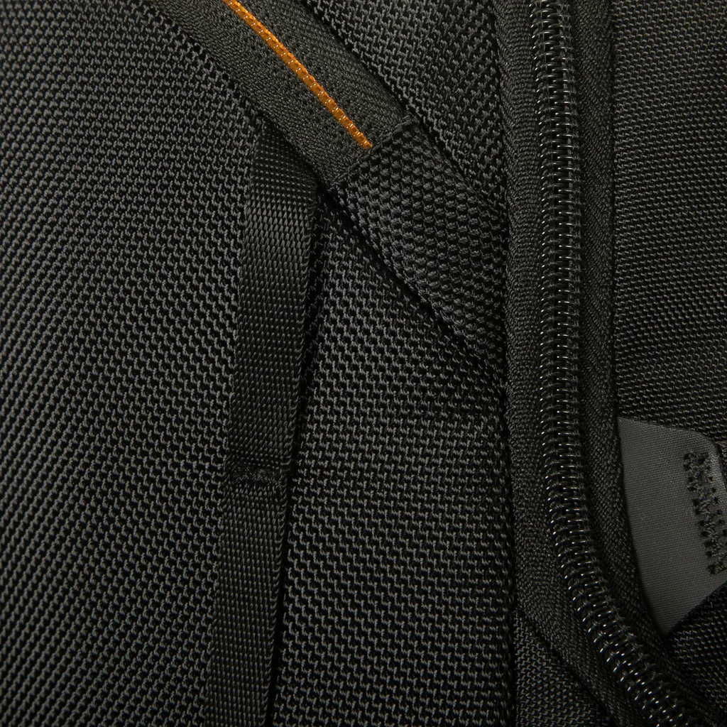 Voyager EXP 17" Backpack - Black