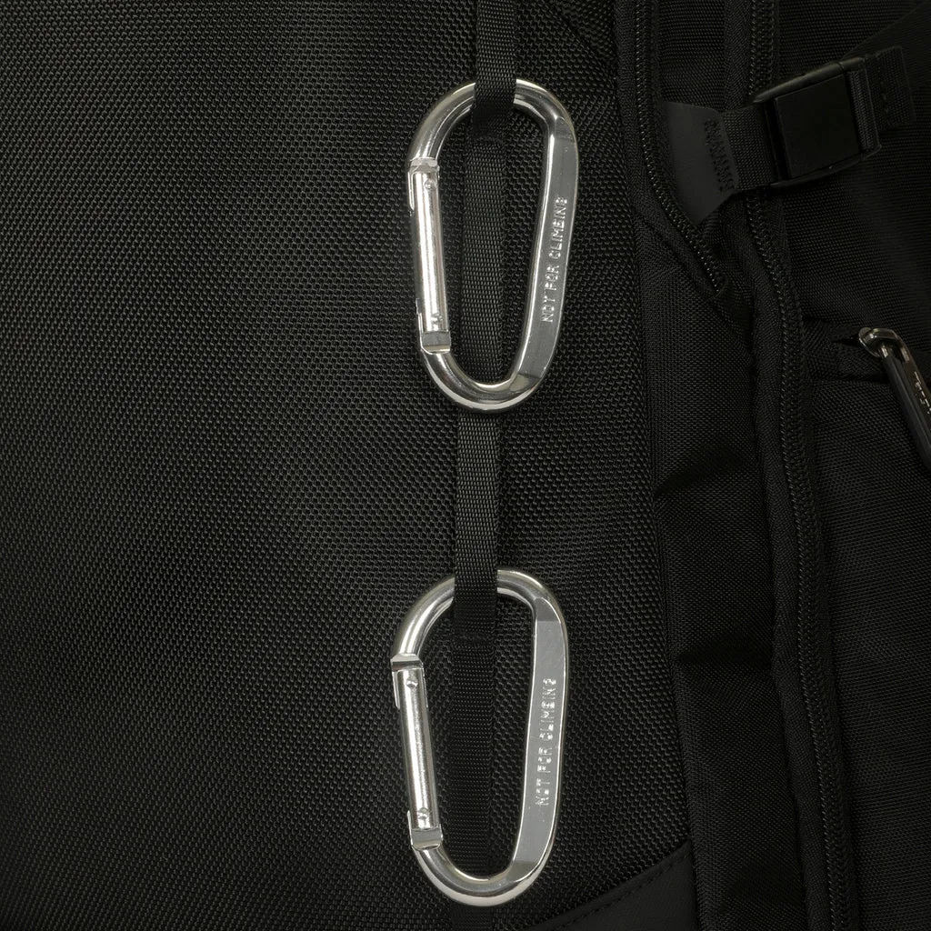 Voyager EXP 17" Backpack - Black