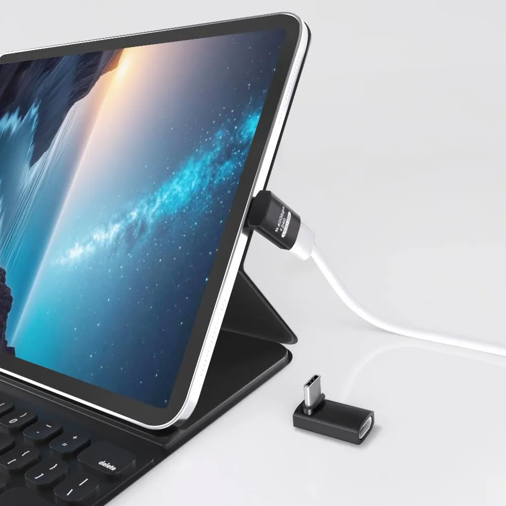 MicroConnect Premium USB4 Gen 3x2 USB-C 90&deg; -adapteri, 240 W, musta