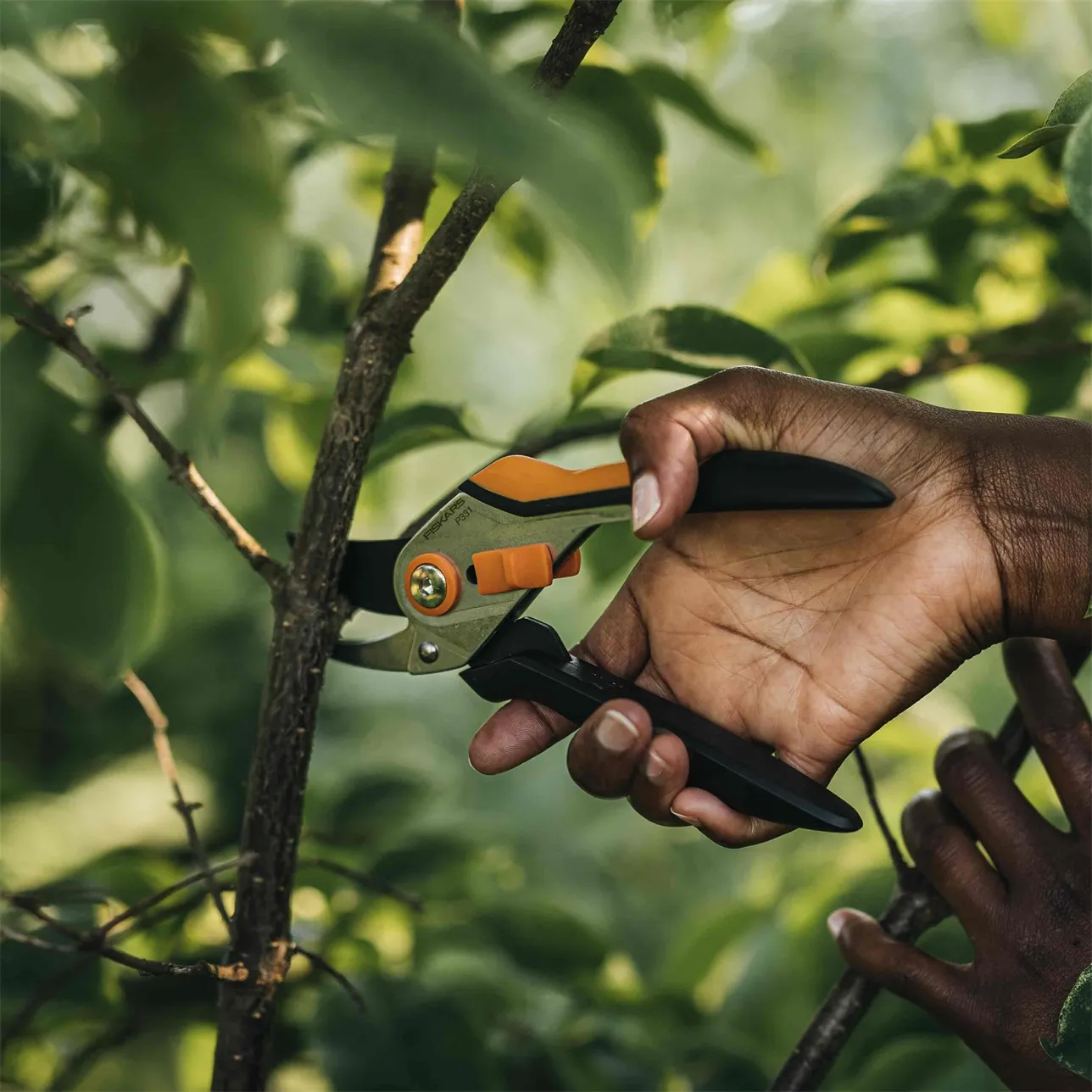 Fiskars Solid -oksasakset ohileikkaava metalli P331
