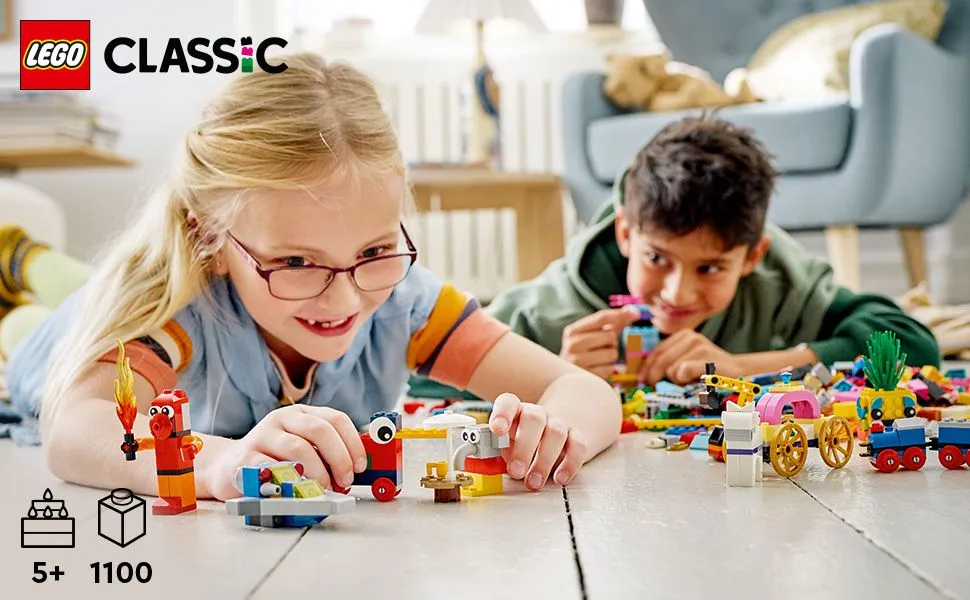 LEGO Classic 90 Years of Play 11021
