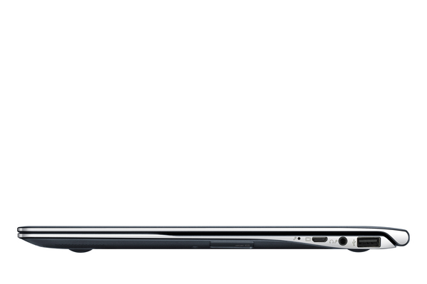 SAMSUNG NP900X3C i5-3317U 13.3inch SuperBright 400nit HD+ AR 4GB 128GB SSD Intel HD Graphics 4000 W7PRO64 Mineral Ash Black
