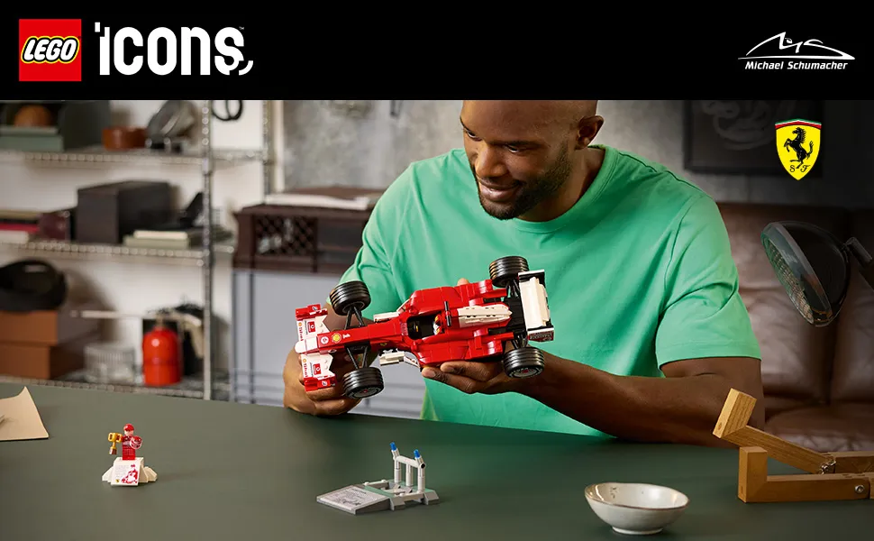 LEGO Icons Ferrari F2004 ja Michael Schumacher 11375