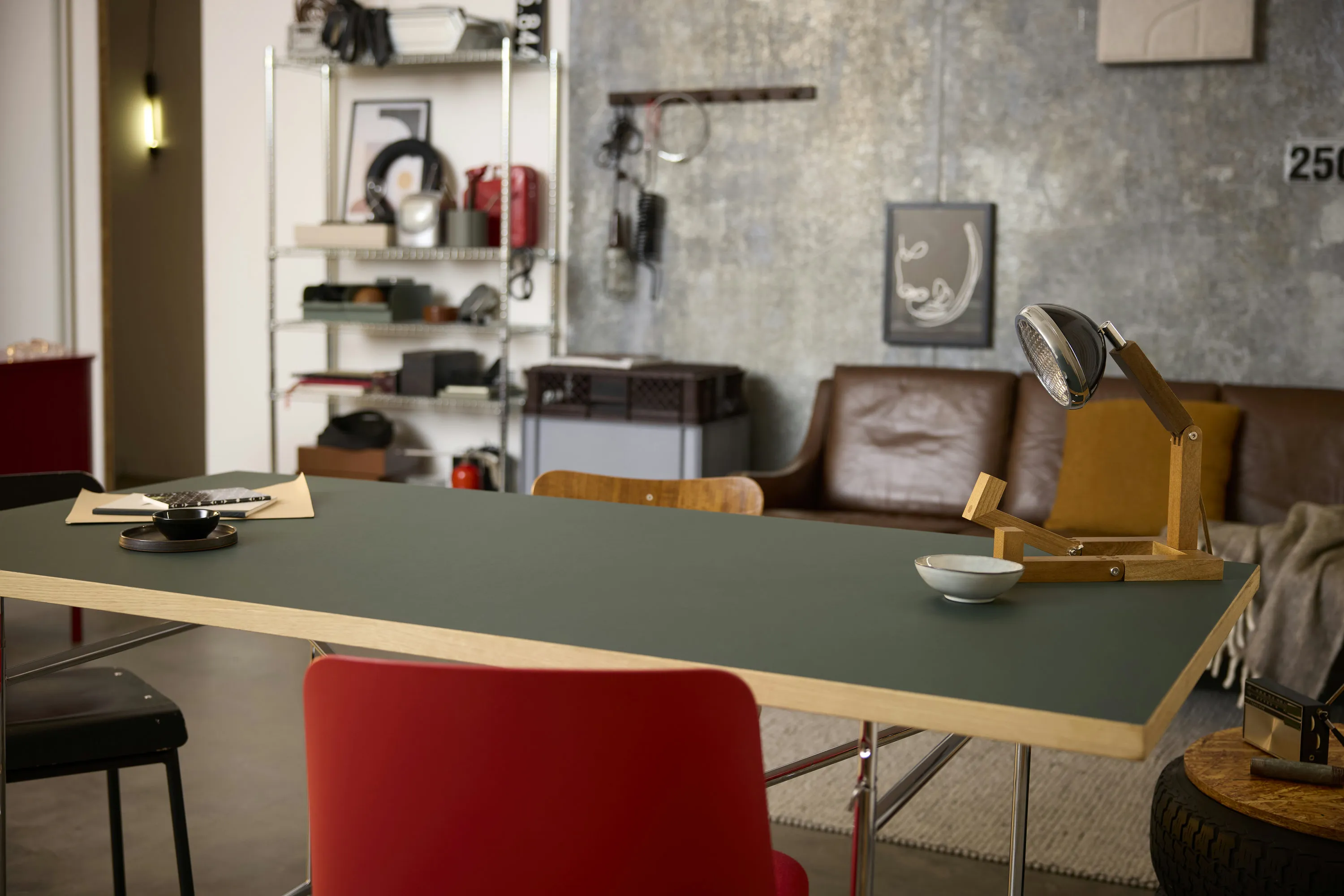 LEGO Icons Ferrari F2004 ja Michael Schumacher 11375