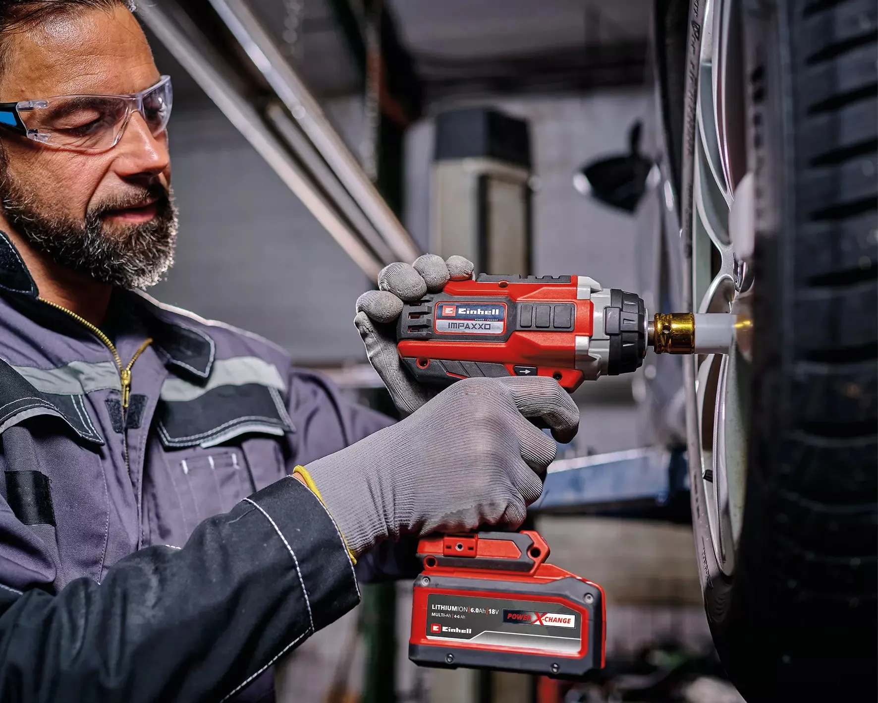 Einhell cordless impact wrench IMPAXXO 18/400, 1/2 (red/black, without battery and charger)