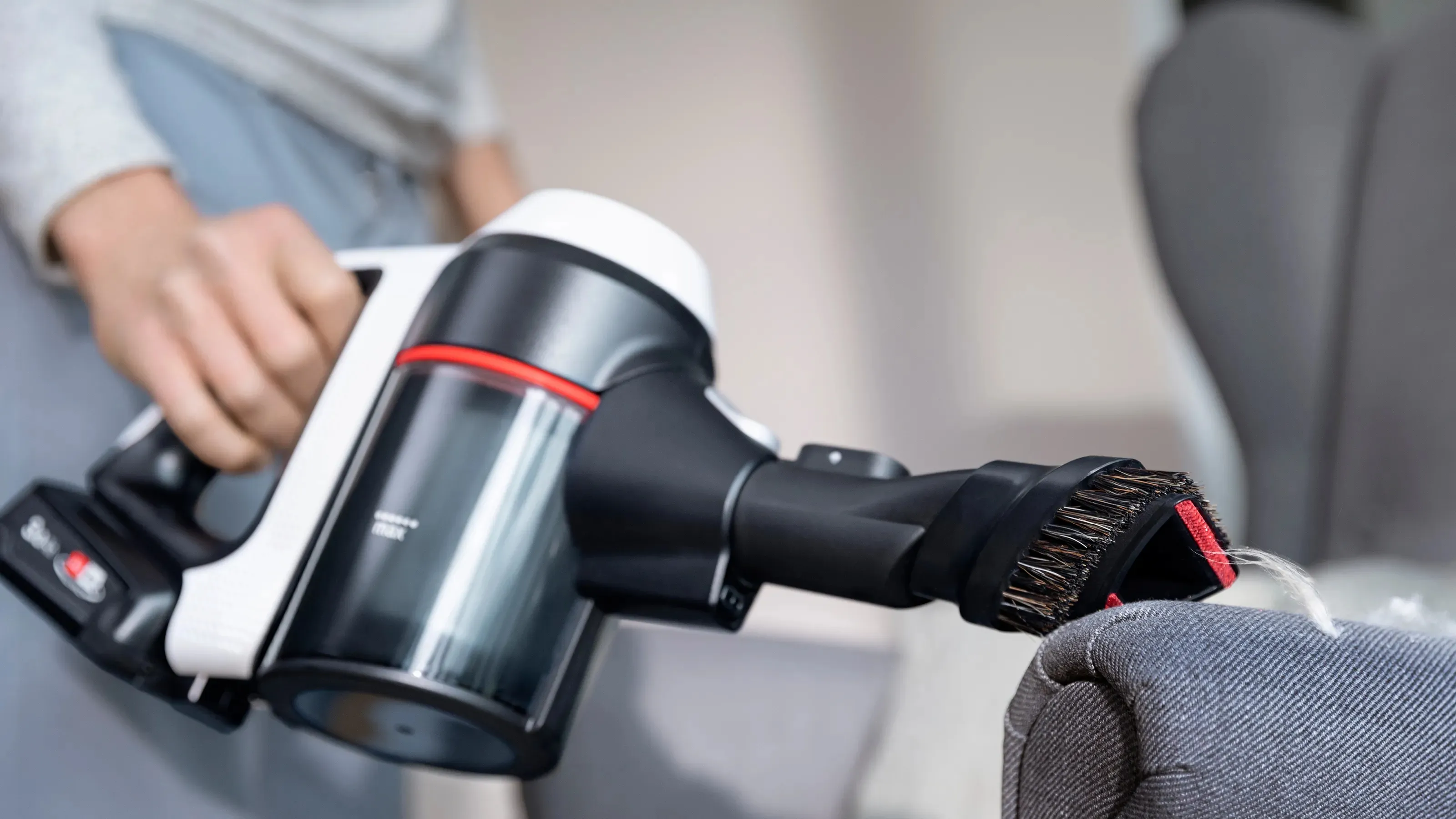 Bosch Unlimited Serie 7 BCS711XXL Cordless Stick vacuum cleaner, White Bosch Unlimited Serie 7 BCS711XXL Cordless Stick vacuum cleaner, White