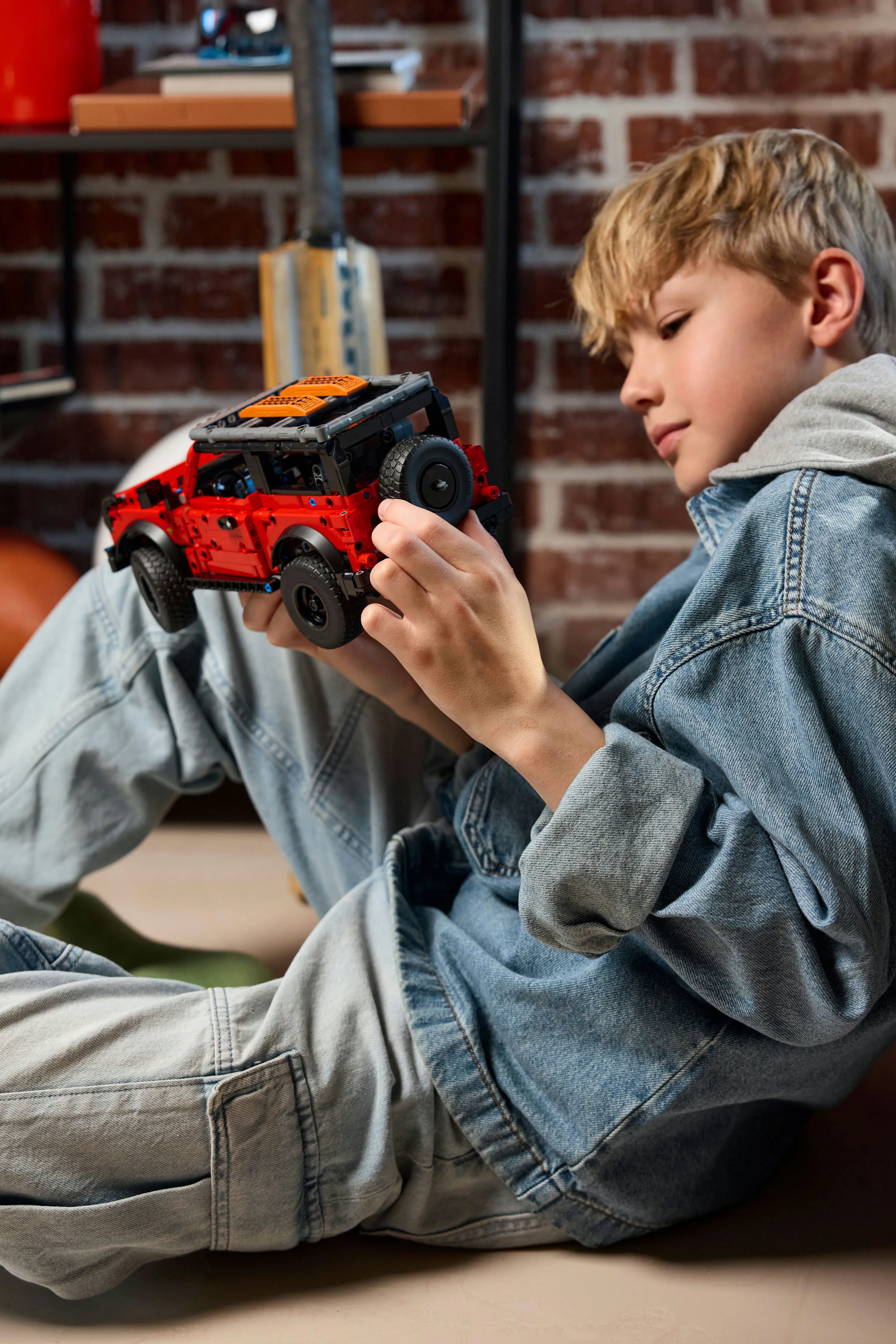 LEGO Technic Ford Bronco terr&auml;ngbil 42213