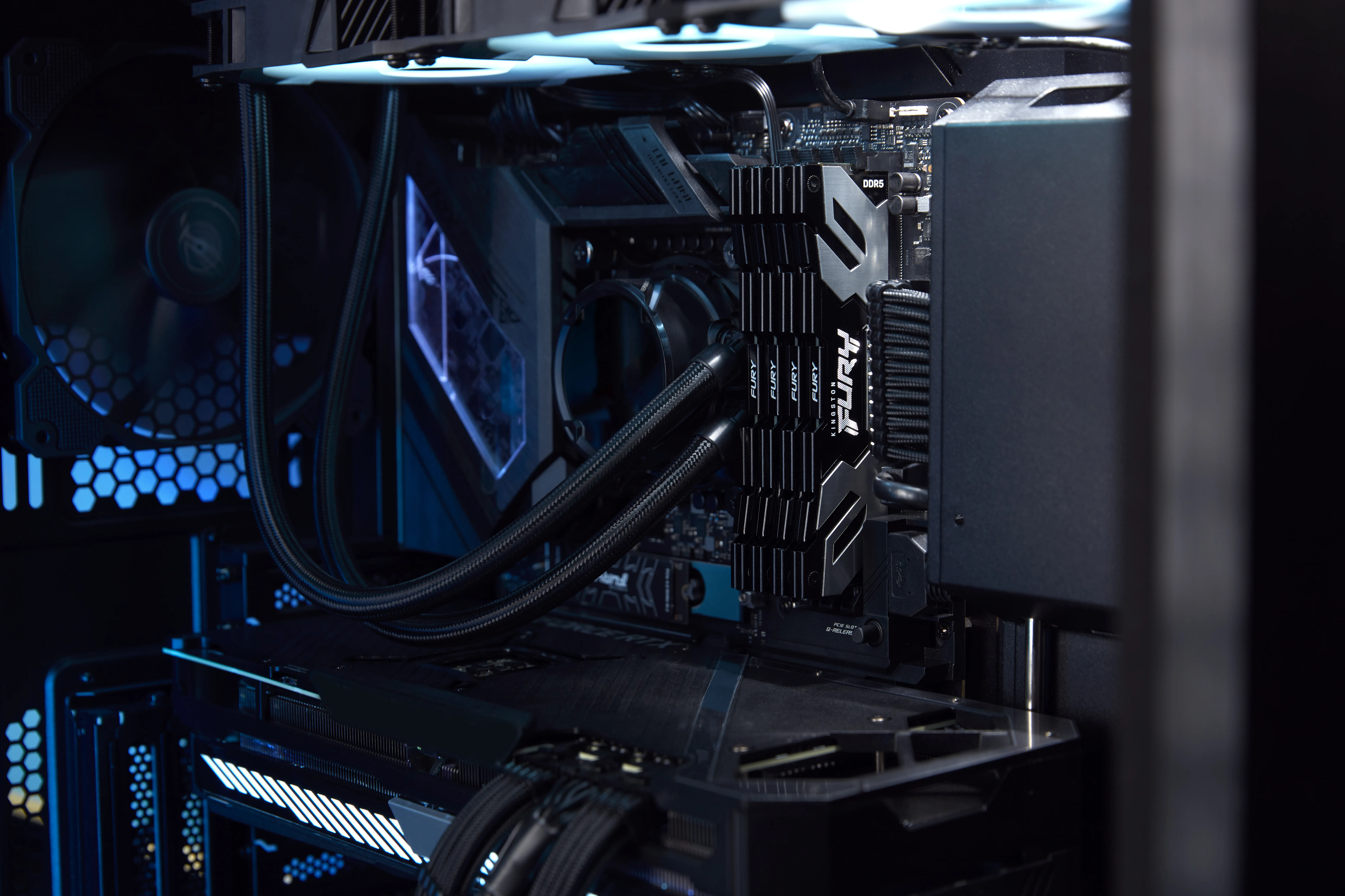 Kingston FURY Renegade 24 Gt (1 x 24 Gt) DDR5 8000 MHz, CL38 -muisti, musta/hopea (XMP)