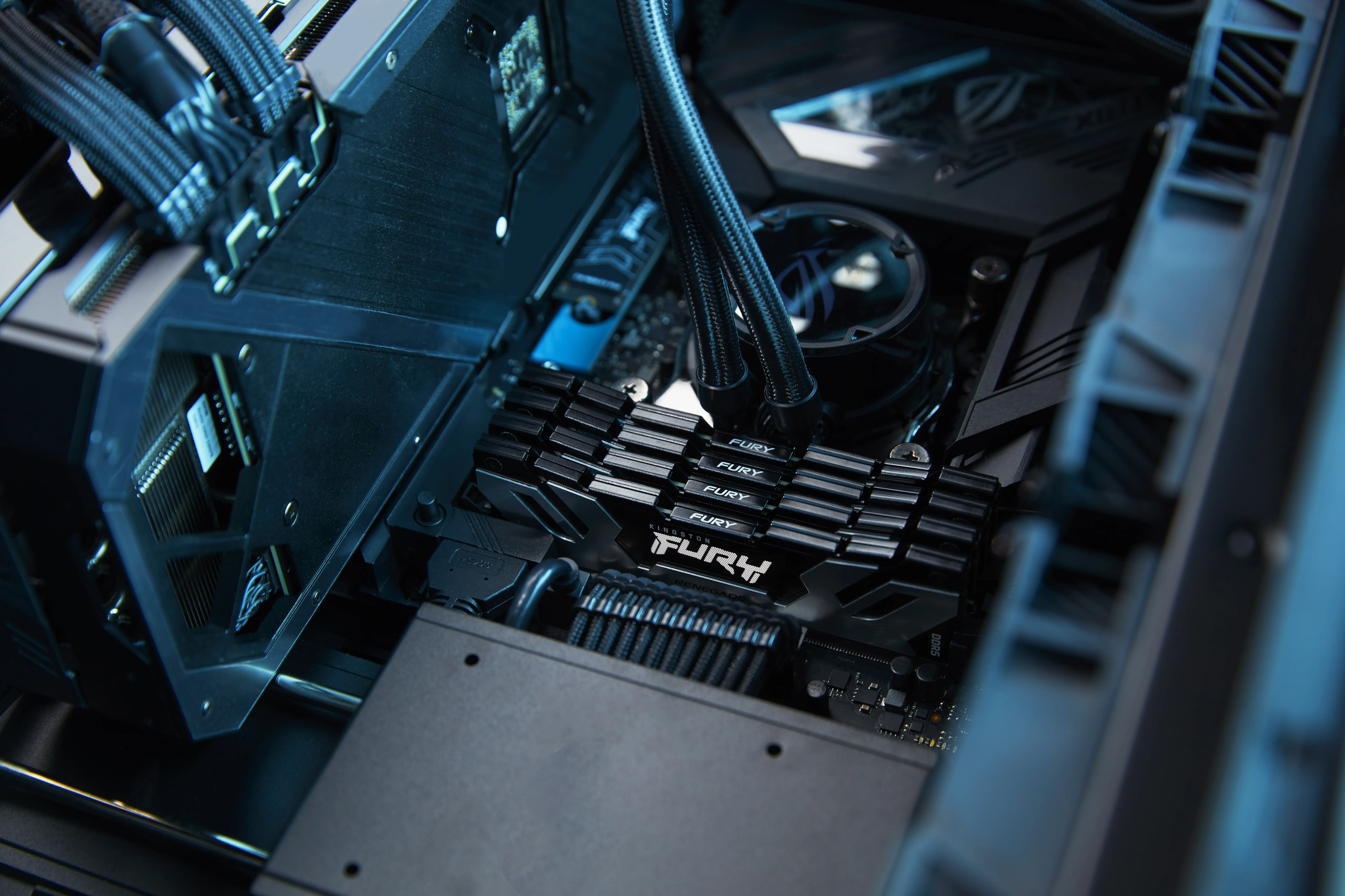 Kingston FURY Renegade 24 Gt (1 x 24 Gt) DDR5 8000 MHz, CL38 -muisti, musta/hopea (XMP)
