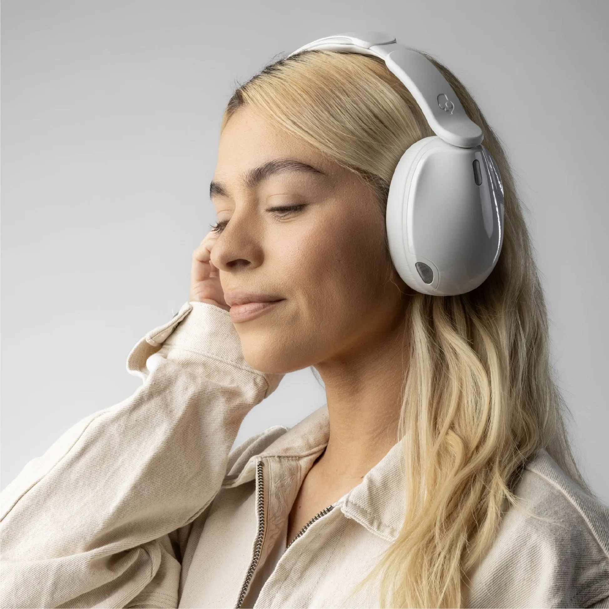 Skullcandy Hesh 540 ANC -langattomat kuulokkeet, bone white