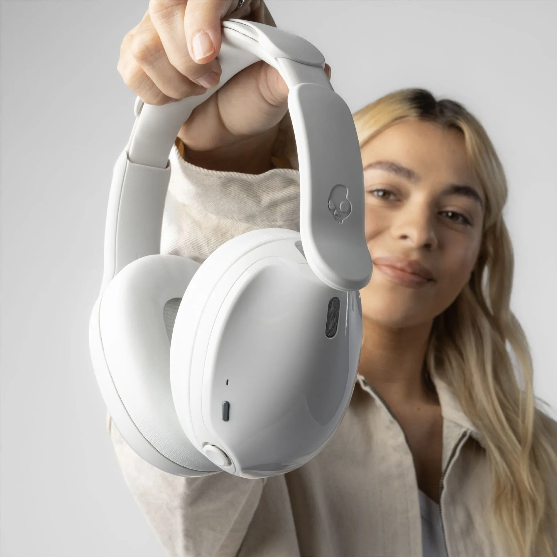 Skullcandy Hesh 540 ANC -langattomat kuulokkeet, bone white