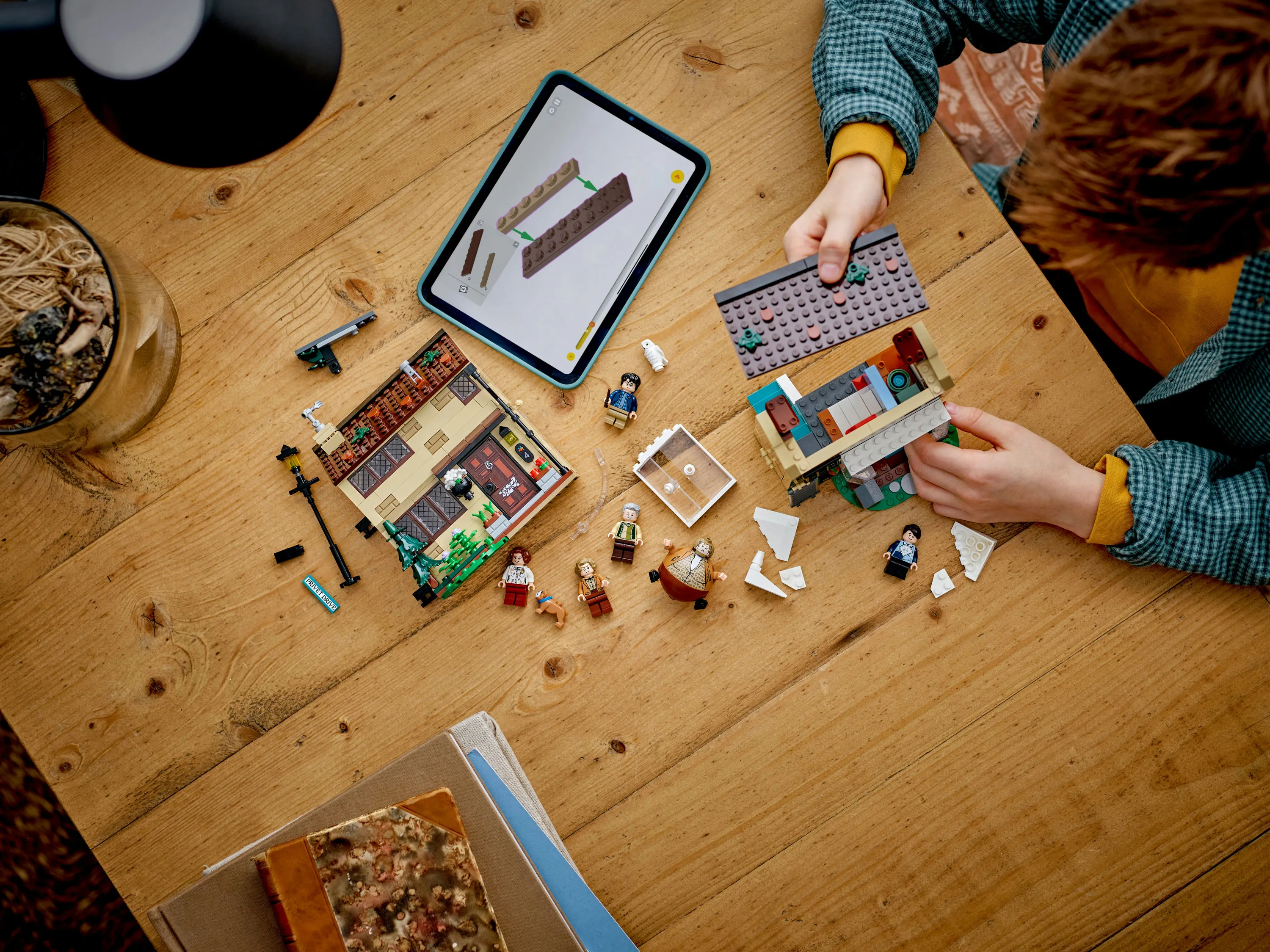 LEGO Harry Potter Privet Drive: Marge&rsquo;s Visit 76451