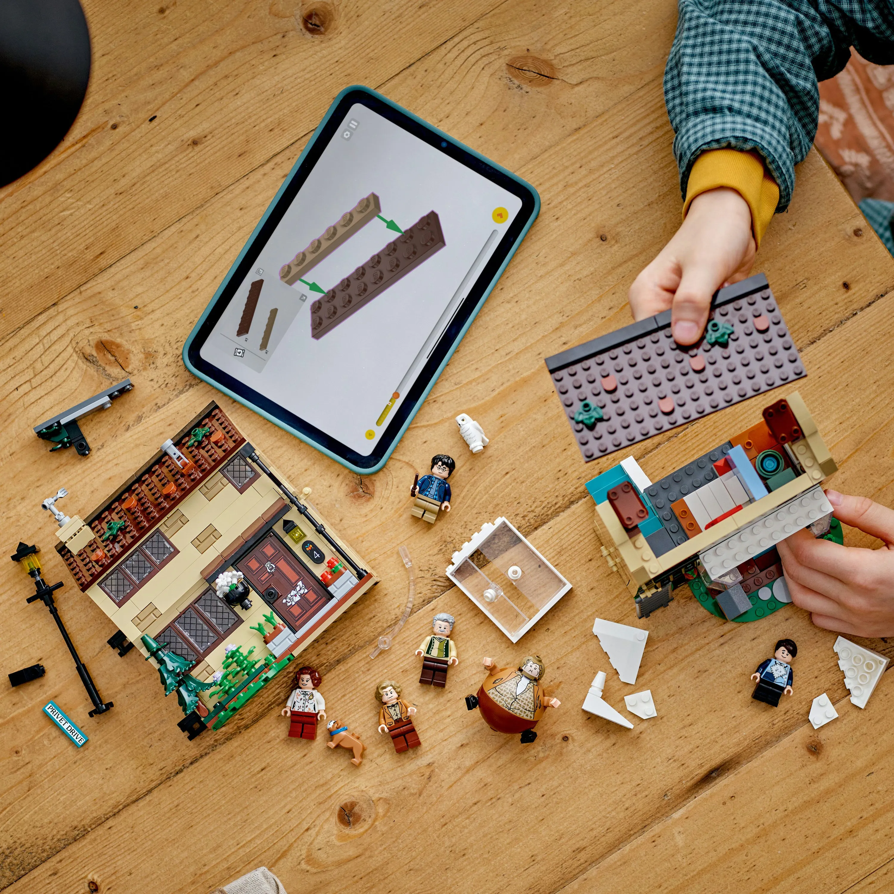 LEGO Harry Potter Privet Drive: Marge&rsquo;s Visit 76451