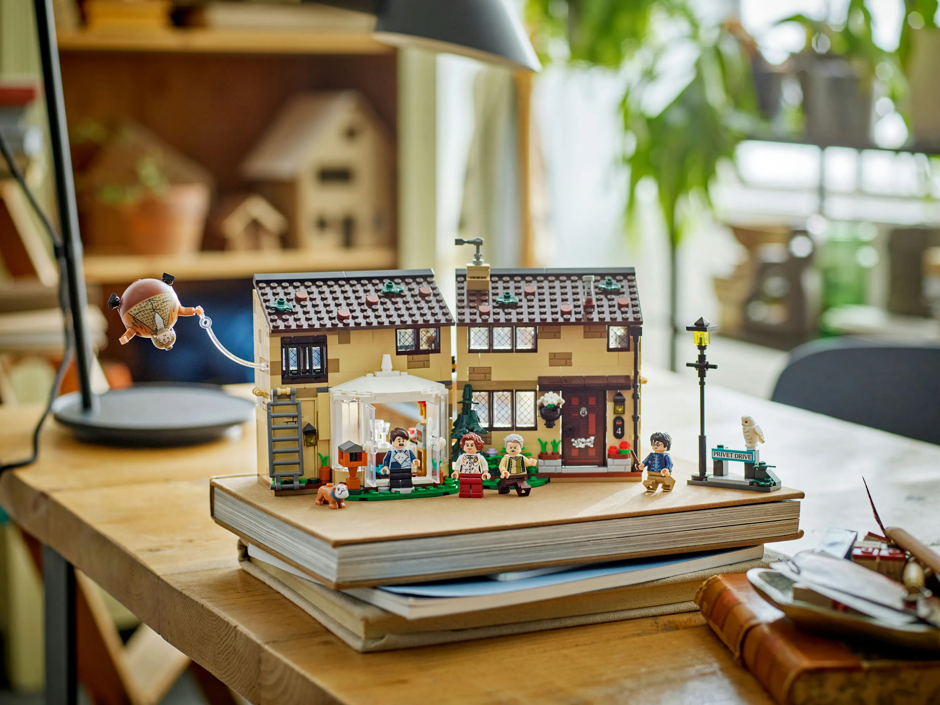 LEGO Harry Potter Privet Drive: Marge&rsquo;s Visit 76451
