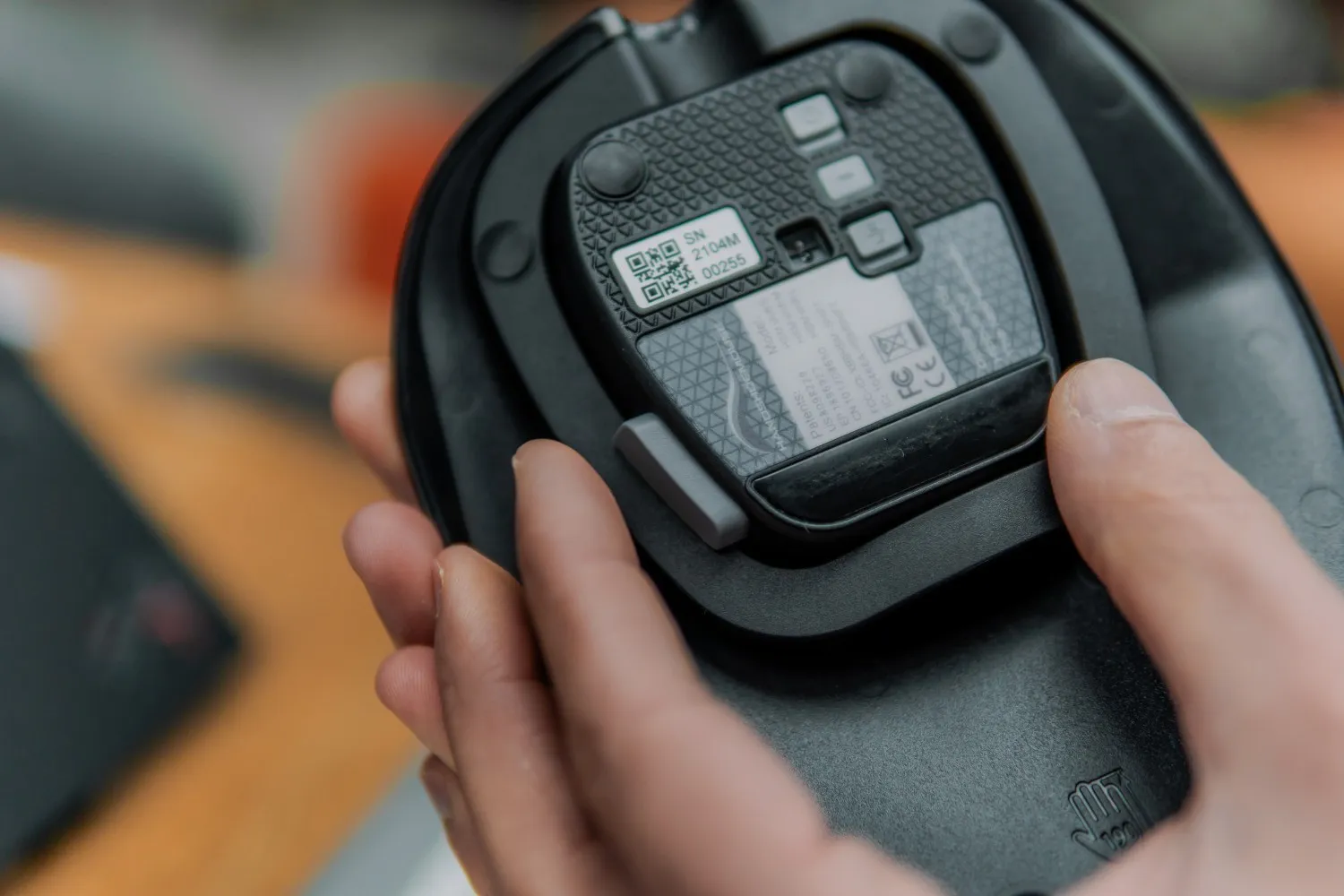 HandshoeMouse Shift Small Bluetooth
