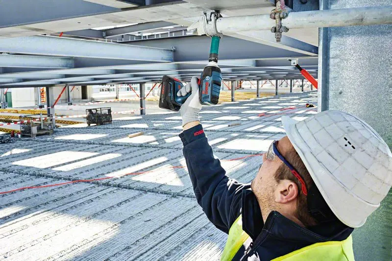 Bosch GDS 18V-300 Professional - drilling machine