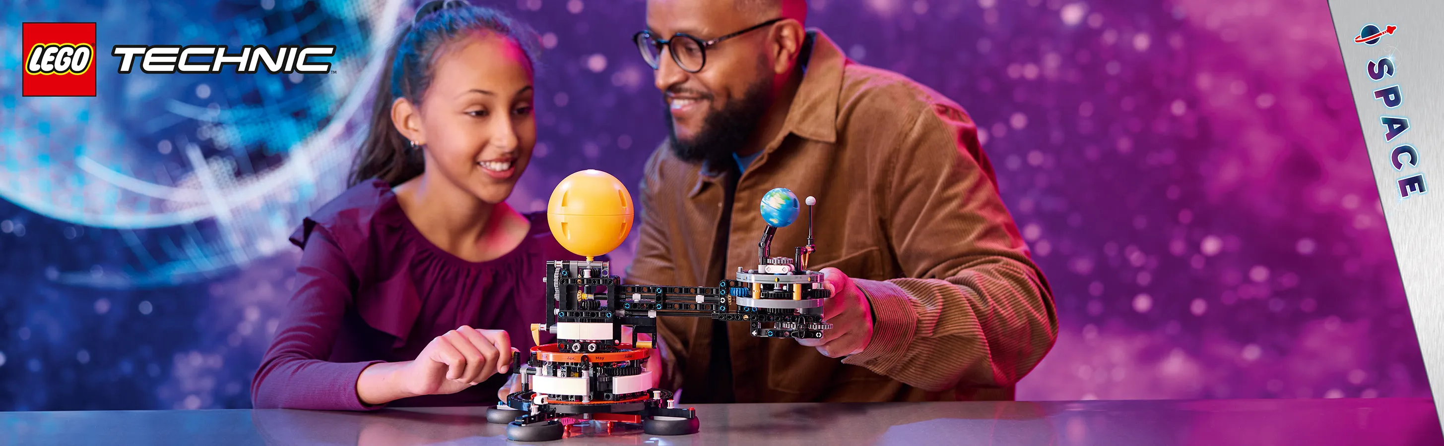 LEGO Technic Earth and Moon in Orbit 42179