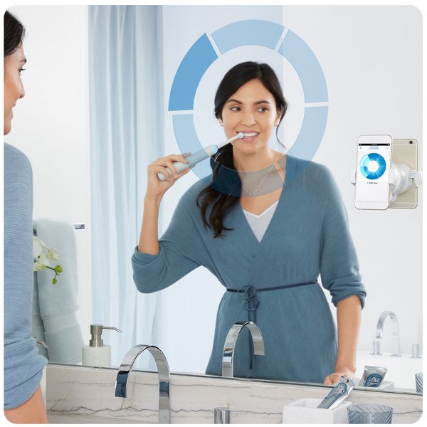 BRAUN S&Auml;HK&Ouml;HAMMASHARJA ORAL-B GENIUS 9000 Hopea. Uusi kevyt ja siro runko. Tehokas lithiumi-akku. 10 500 kierrosta ja 40 000 syk&auml;yst&auml;/min.  Lataava USB-kotelo,