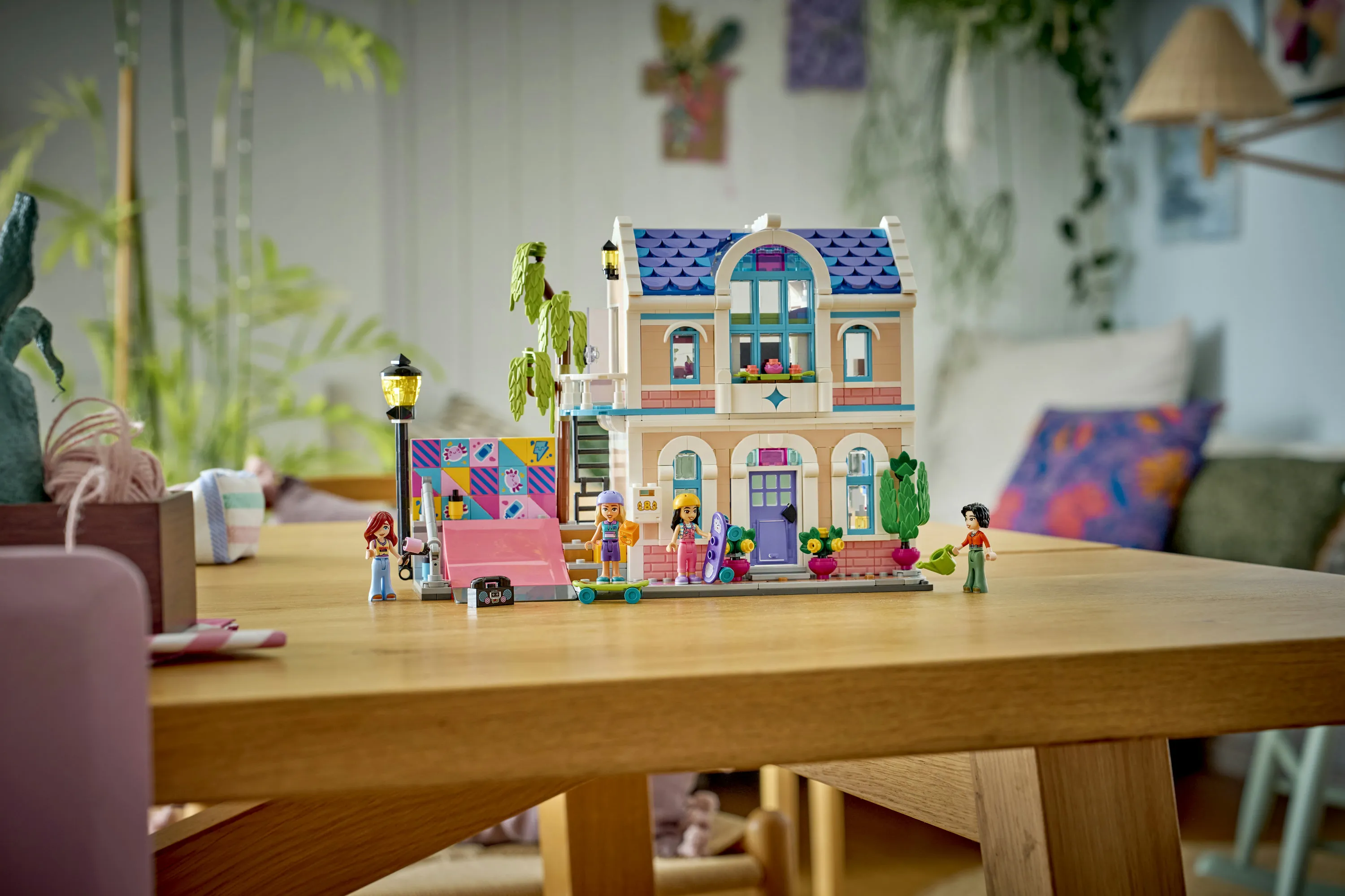 LEGO Friends Liann's Family House 42687