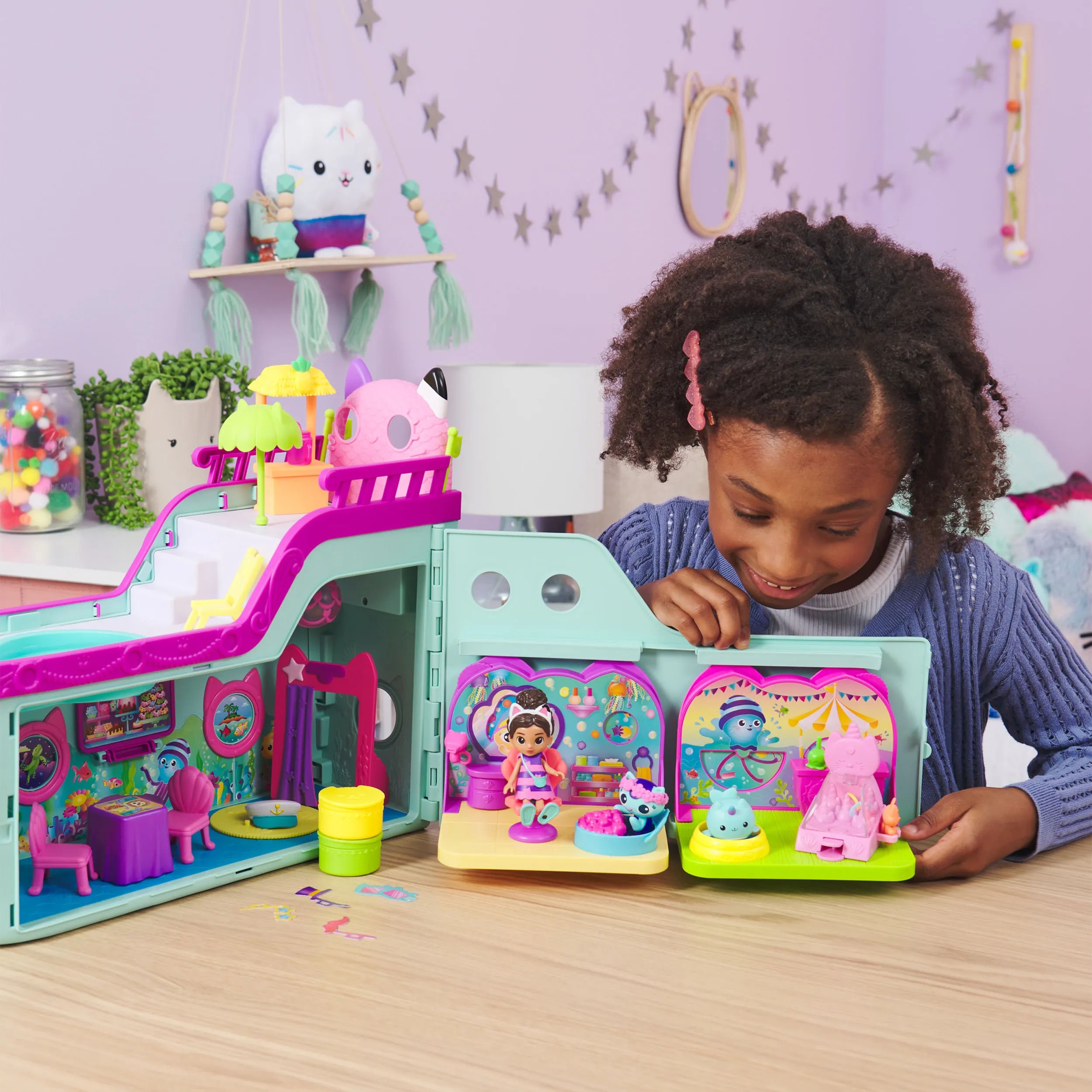 Spin Master Gabby's Dollhouse - Gabby's Cruise Ship, Toy Vehicle