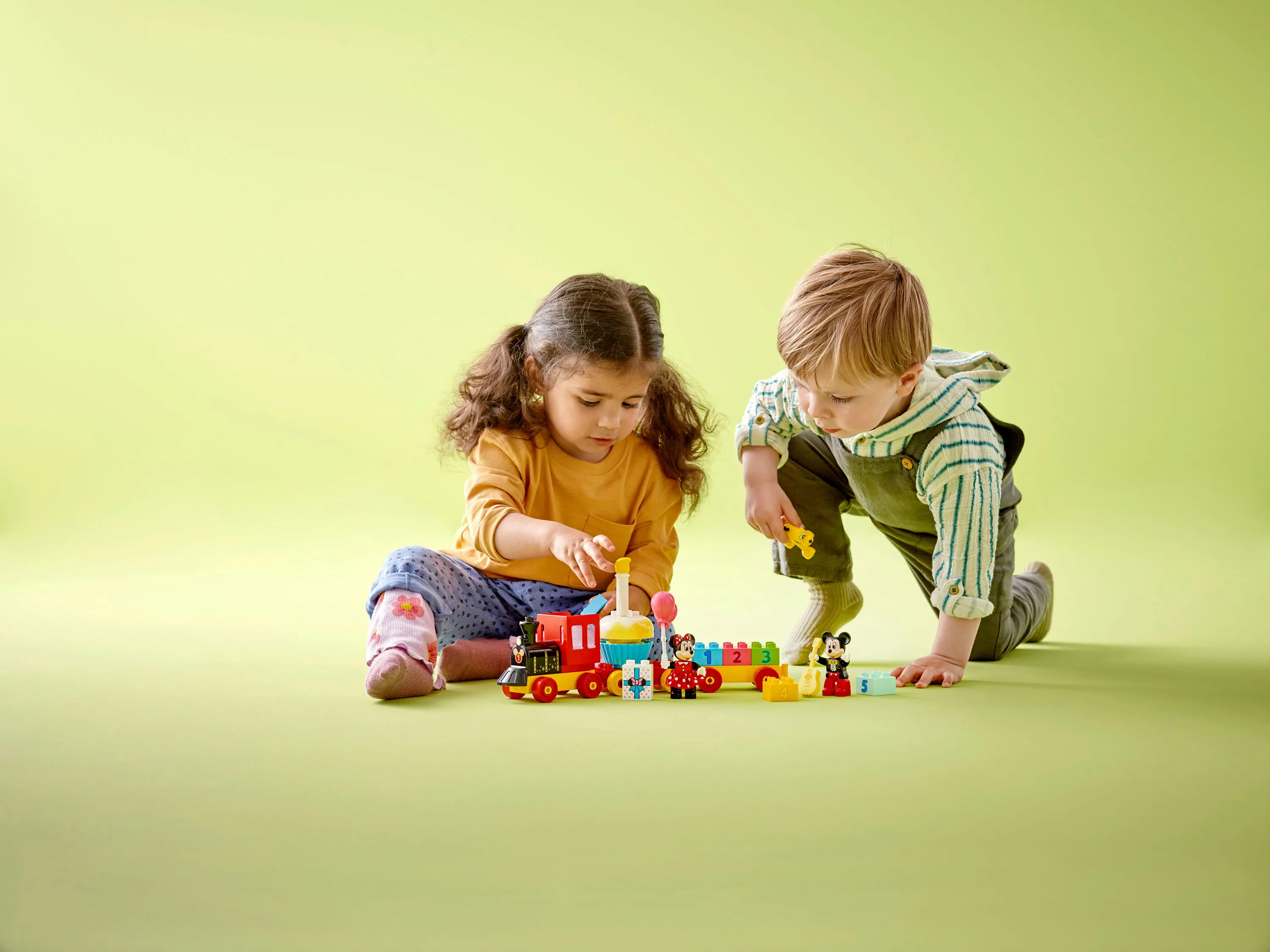 LEGO DUPLO Mikki ja Minni syntt&auml;rijuna 10941