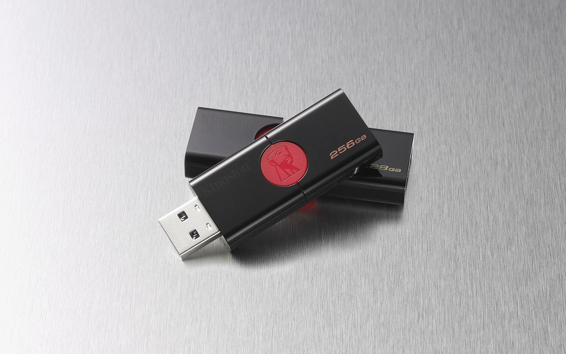 Kingston 32GB DataTraveler 106 USB - memory stick, Black/Red