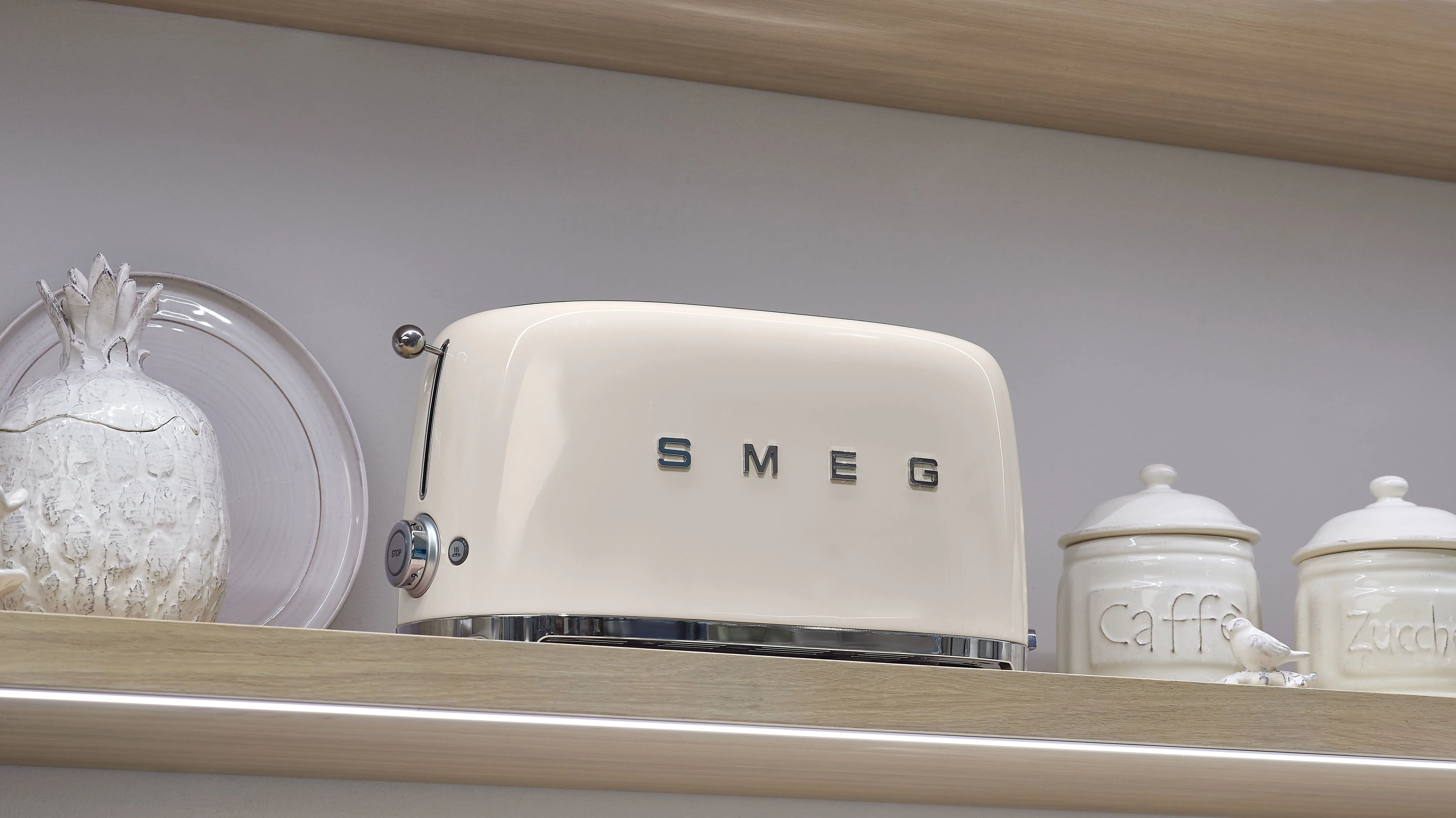 Smeg 50's Style TSF02CREU toaster, 4 slices, Cream