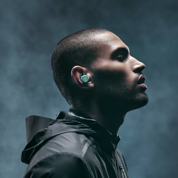Bang-Olufsen BeoPlay E8 Sport - wireless in-ear headphones, Blue