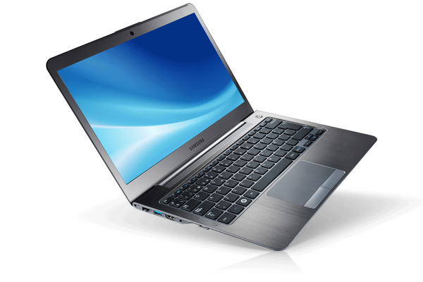 SAMSUNG NP535U3C 13.3"/AMD A6/6GB/500GB/W8