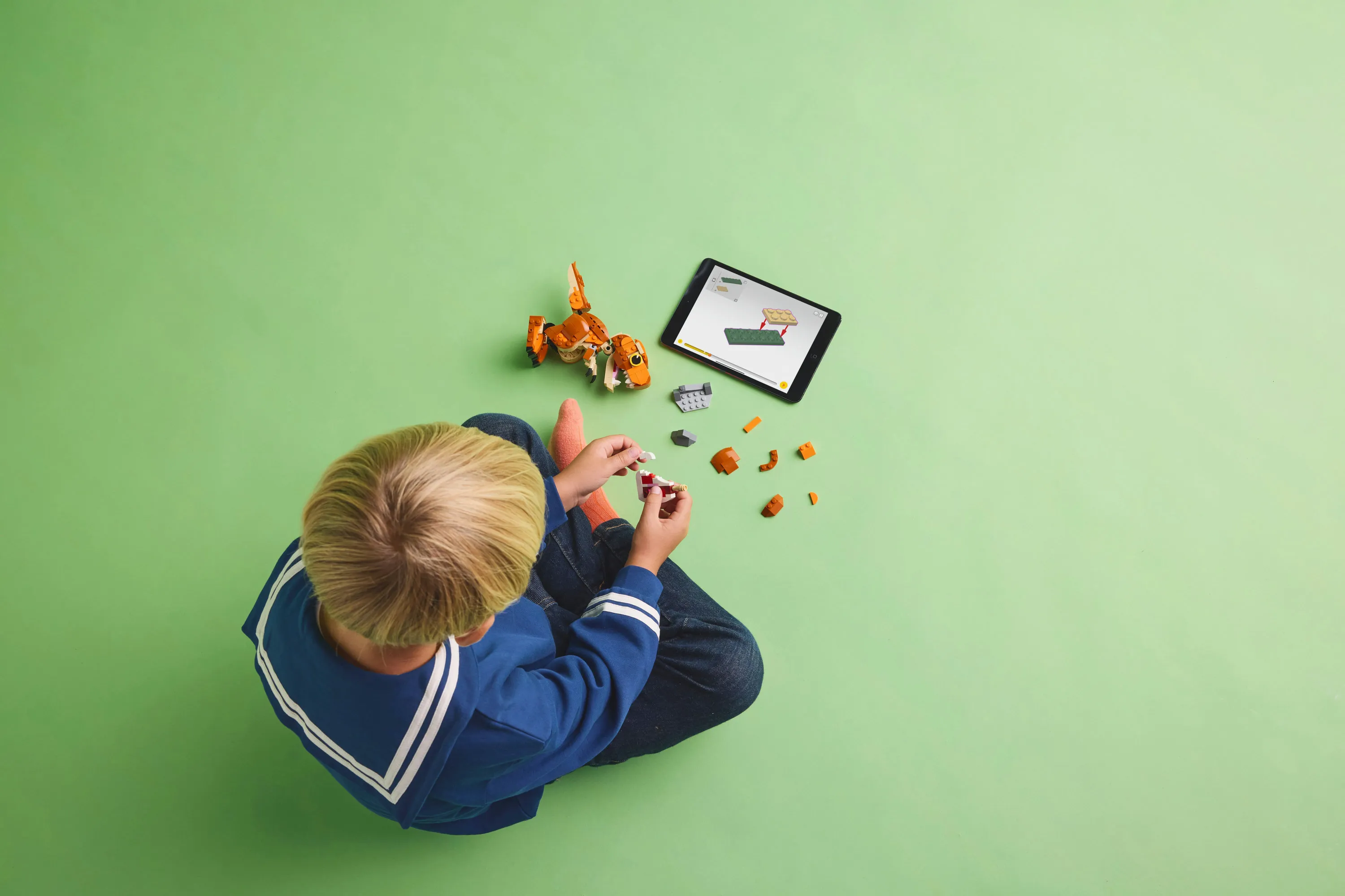 LEGO Jurassic World Pikku ahmatti: T. rex 76967