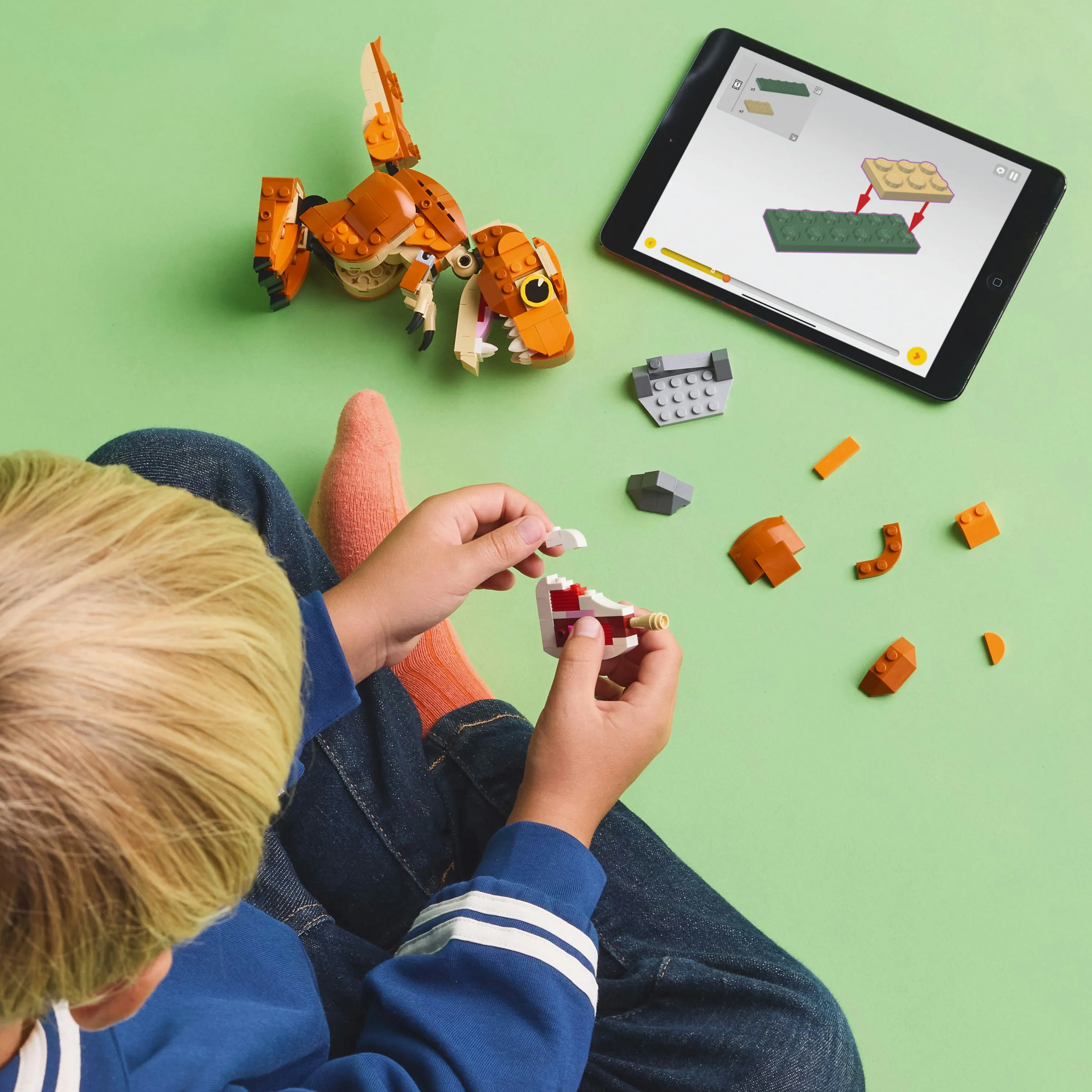 LEGO Jurassic World Pikku ahmatti: T. rex 76967