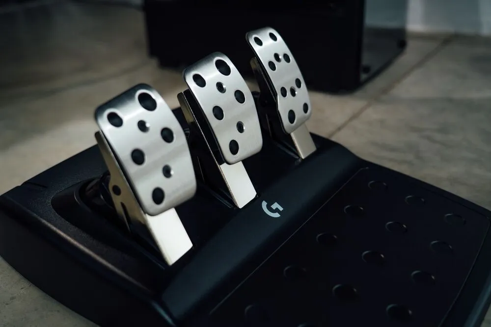 G923 SE Racing Wheel Shifter Combo Xbox