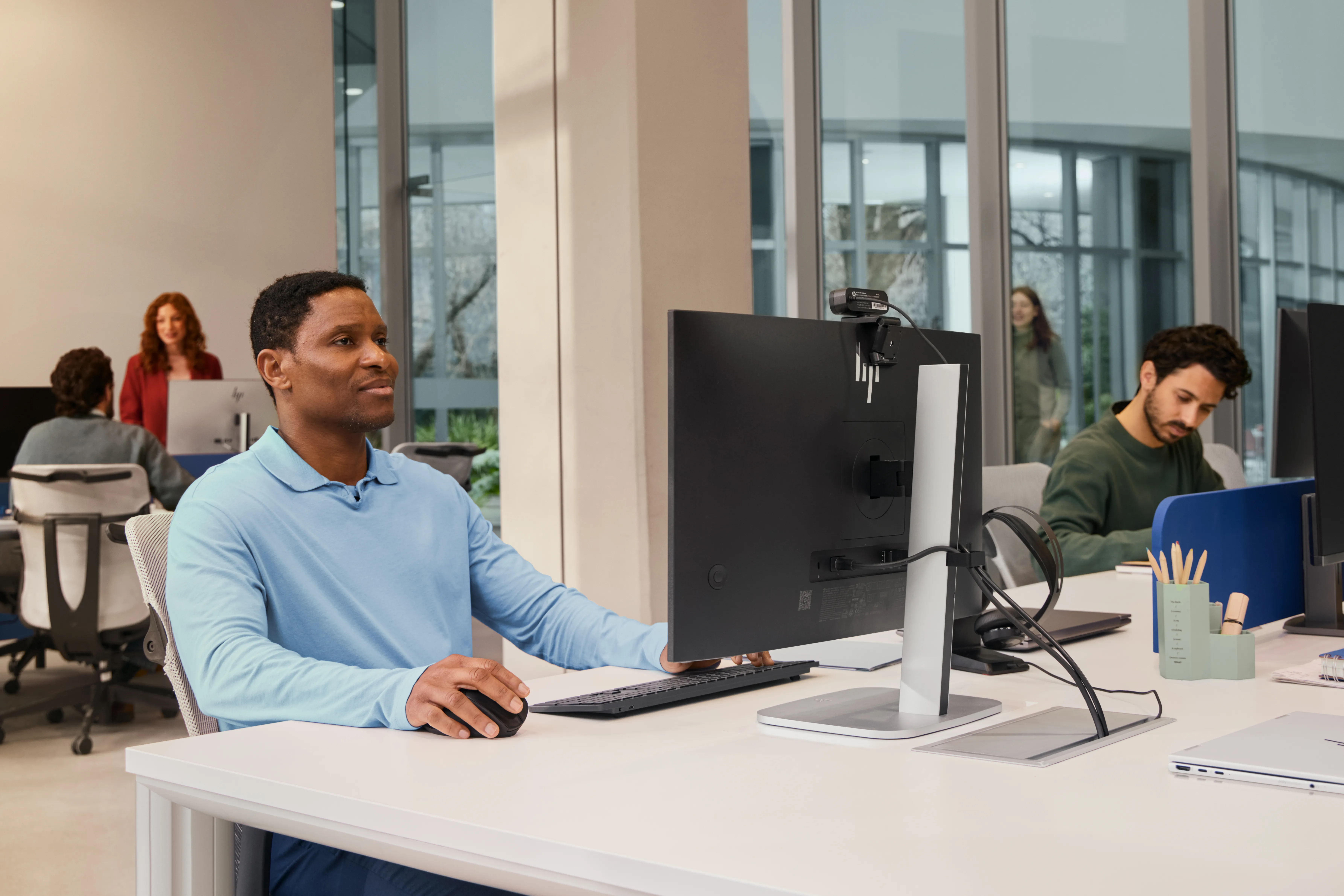 HP Tilt 725M Wireless Ergonomic Mouse, Black