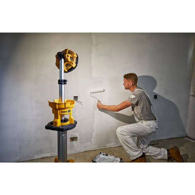DeWALT DCL079-XJ 4000K - Cordless LED Spotlight