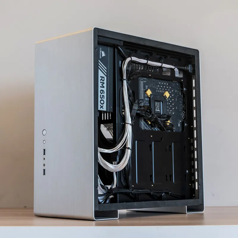 Jonsbo U5S, Tempered Glass - midi case, silver