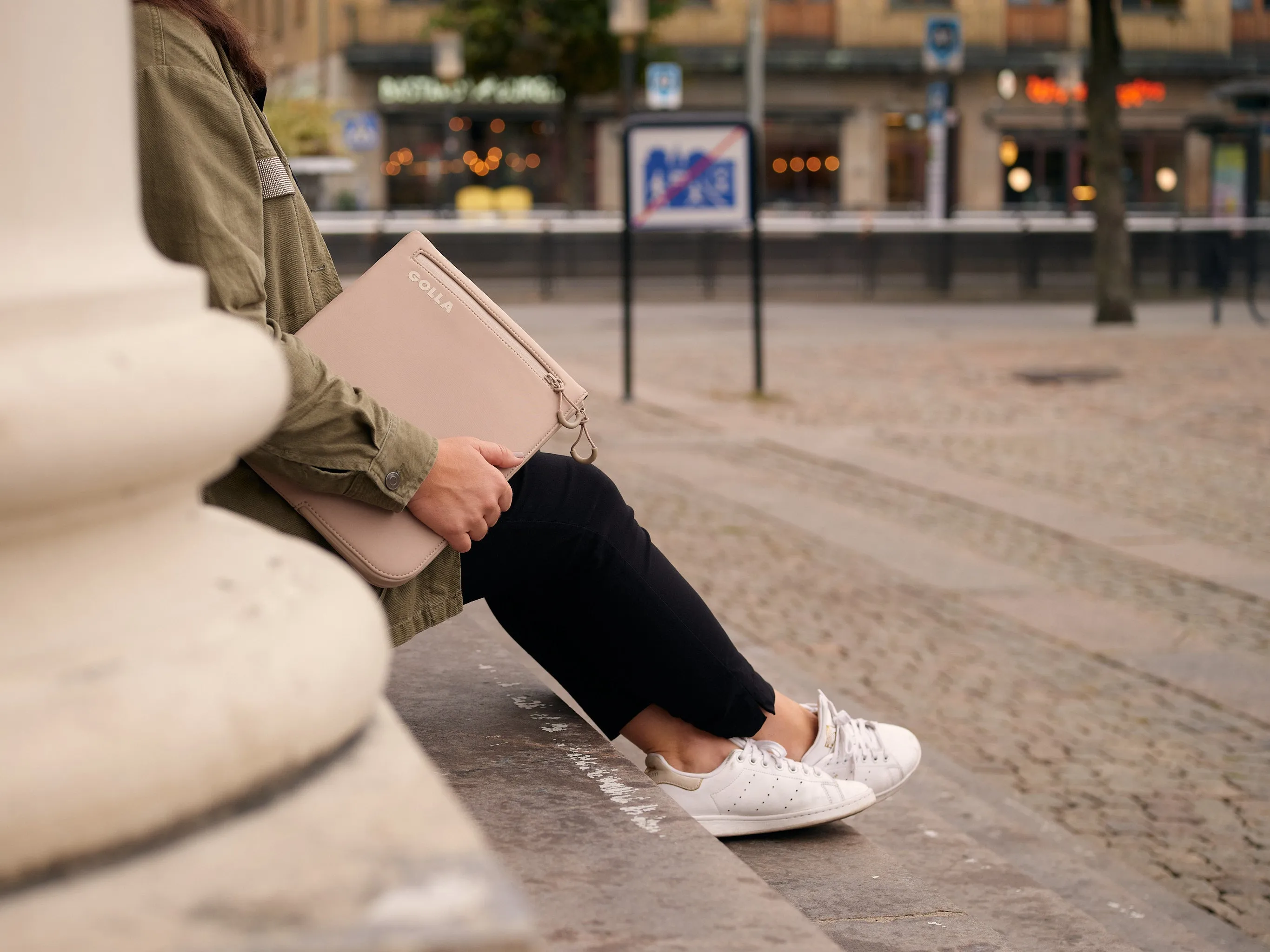 Golla Metro Neoprene - sleeve, cream, 13"