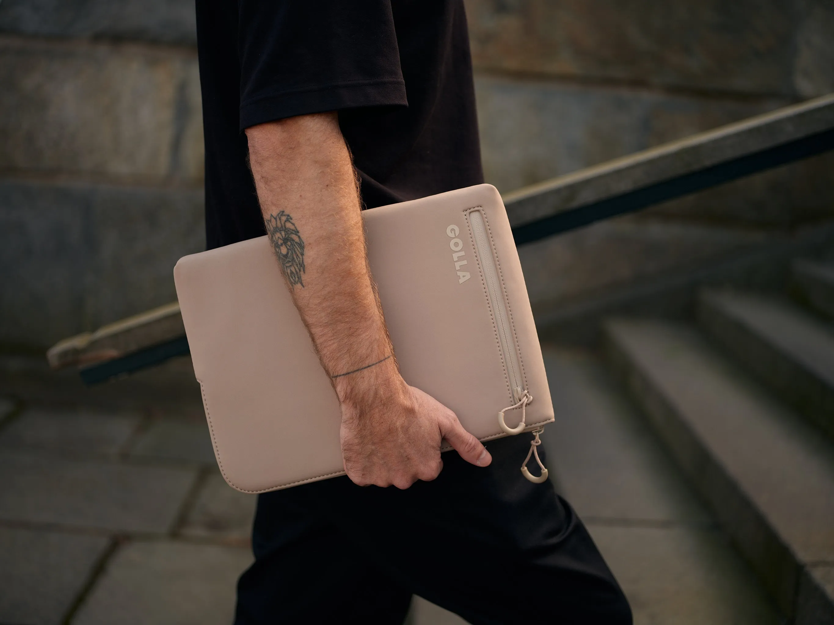 Golla Metro Neoprene - sleeve, cream, 13"