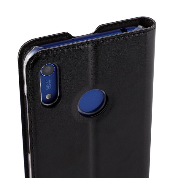 WAVE Book Case musta suojakotelo Honor 8A puhelimelle. Magneettisulkuinen kansi, korttipaikat RFID suojauksella ja l&auml;pin&auml;kyv&auml; muovikelkka (PC). Pintamateriaali
