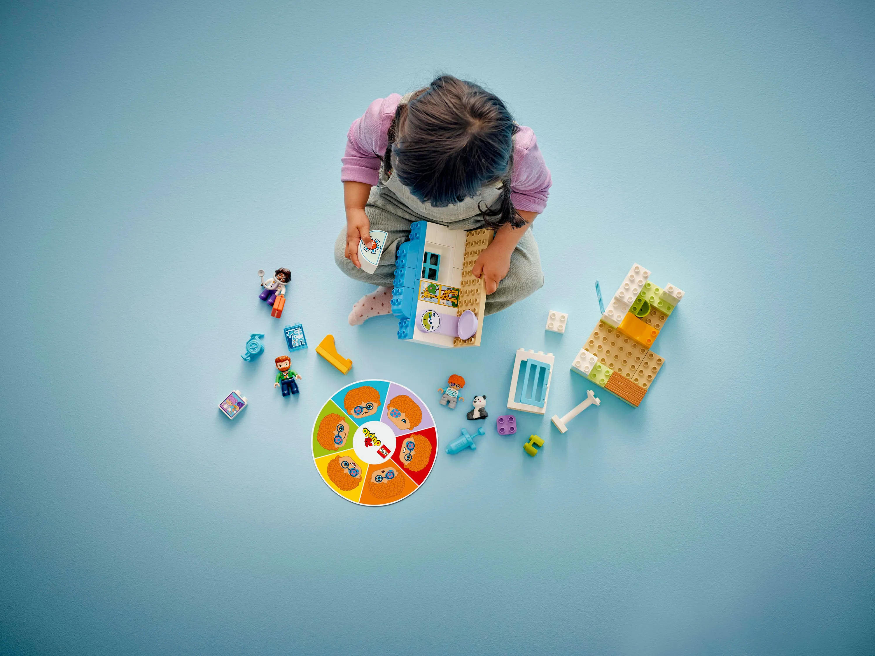 LEGO DUPLO F&ouml;rsta g&aring;ngen: Hos l&auml;karen 10449